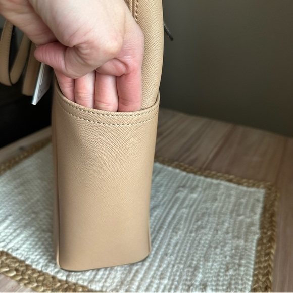 CALVIN KLEIN NWT Large Tote Nude Saffiano Leather Handbag H2RB1283 - Picture 6 of 16